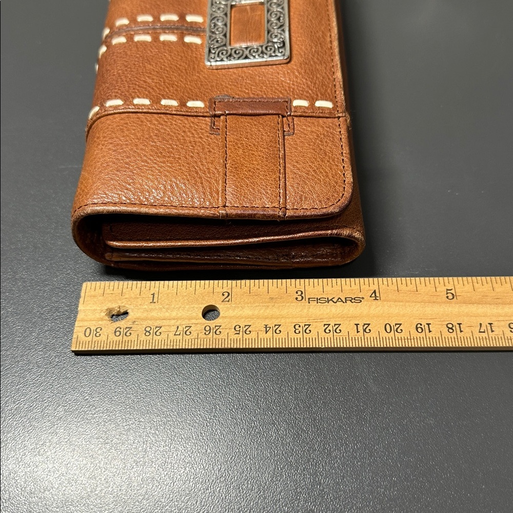 Brighton Wallet - Picture 10 of 11